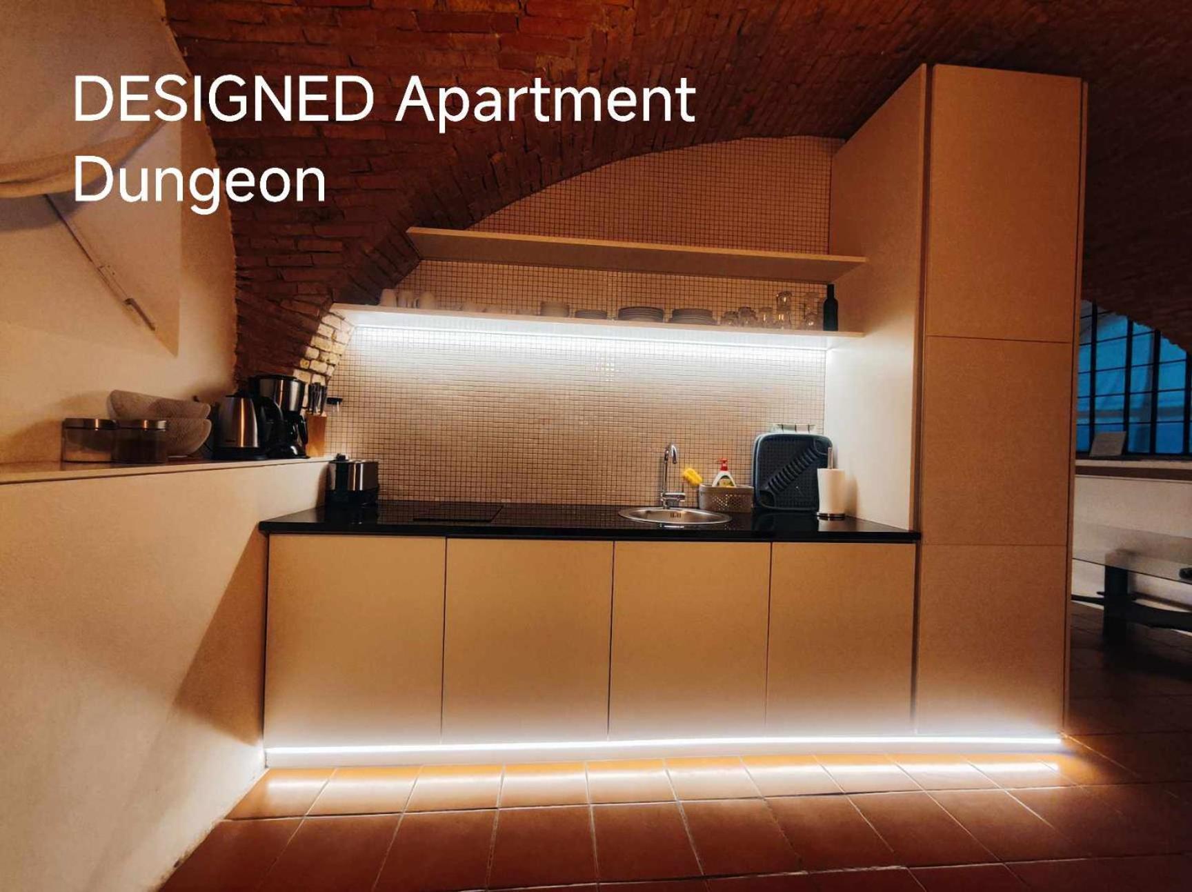 Dungeon Apartment リュブリャナ エクステリア 写真